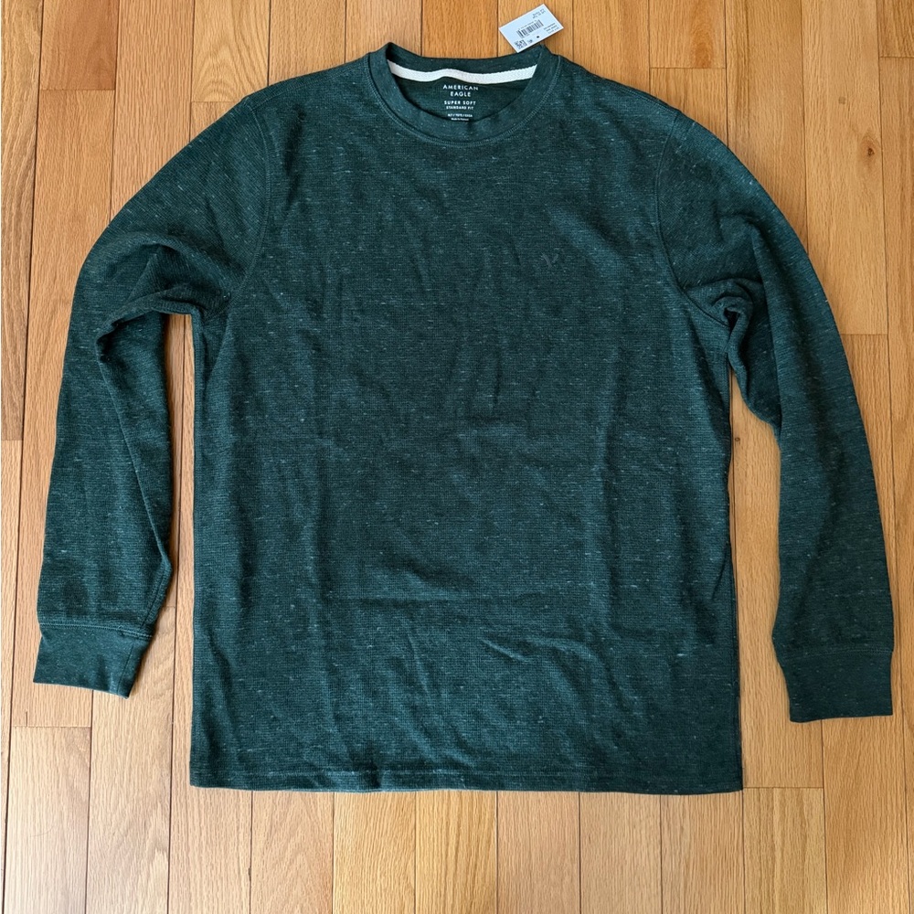American Eagle Green Long Sleeve Shirt
